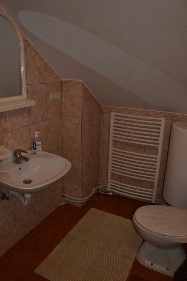 Guest House Bole Vinci Exterior foto