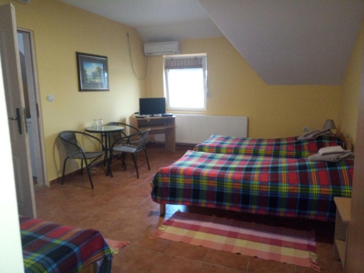 Guest House Bole Vinci Exterior foto